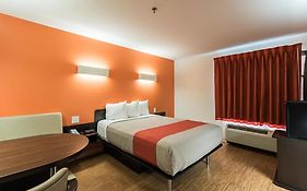 Motel 6-Moosomin, Sk